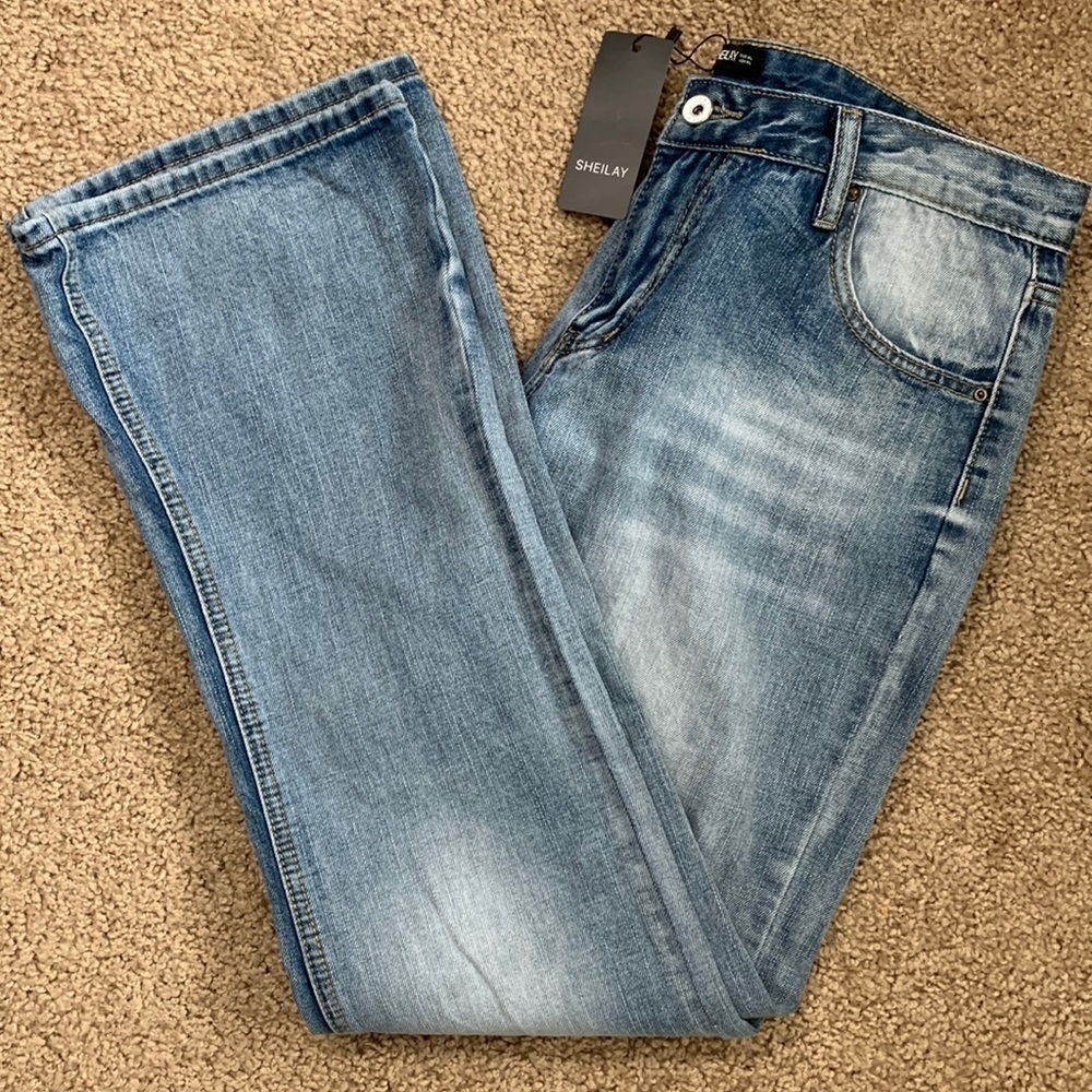 Sheilay Womenโs Jeans, May be new with tags. Size XL no material tag